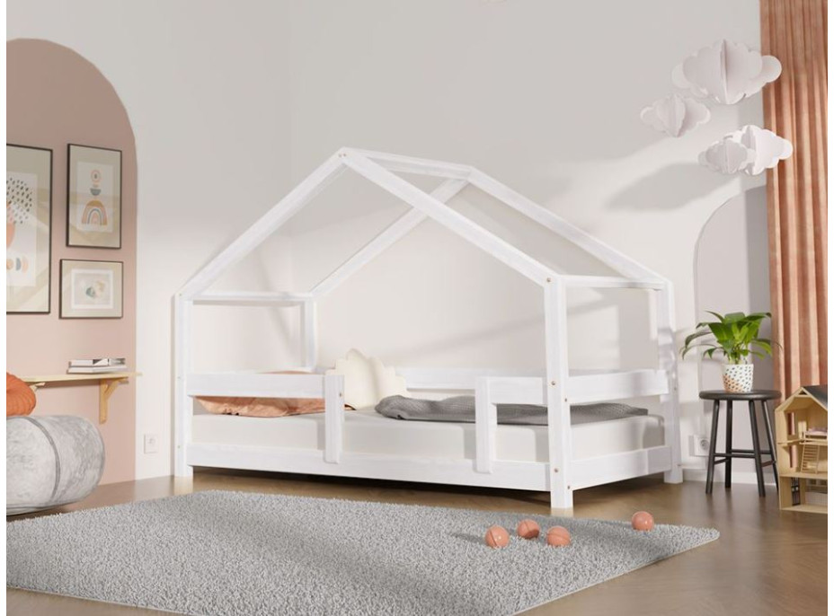 Dětská domečková postel z masivu 160x90 cm LUCKY s pevnými bočnicemi